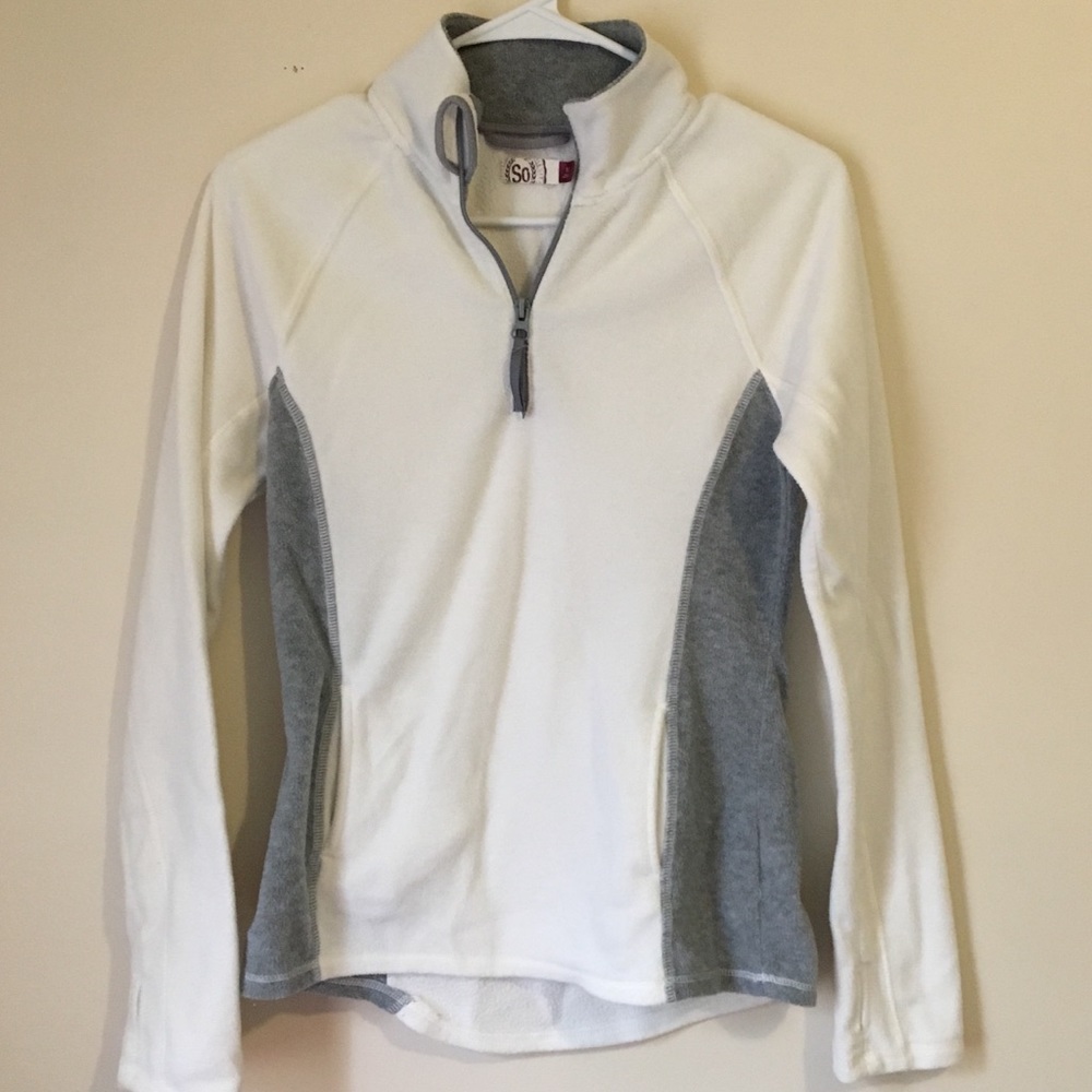 🌼White and grey fleece pullover